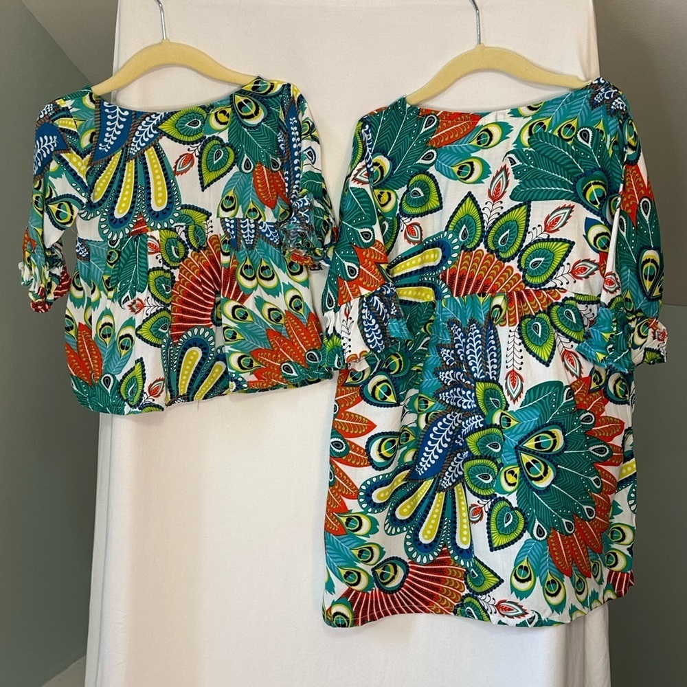 Sister & Me Matching Tropical Print Cover Ups Tops Size Xsmall & Large — image 6 of 8